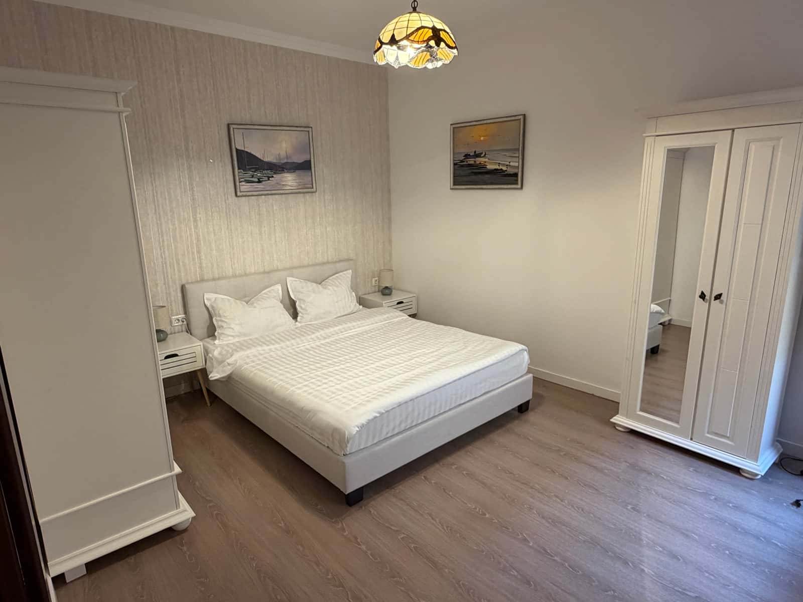Apartamentul 2 - Casa Goldring